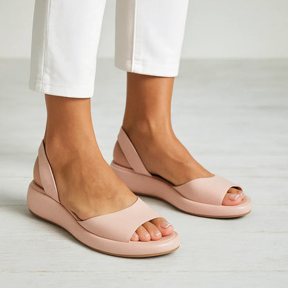 Olivia | Ortopediska sandaler med vadderade innersulor